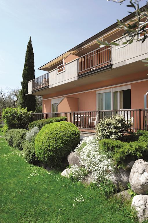 Residence La Madonnina Limone sul Garda Exterior photo