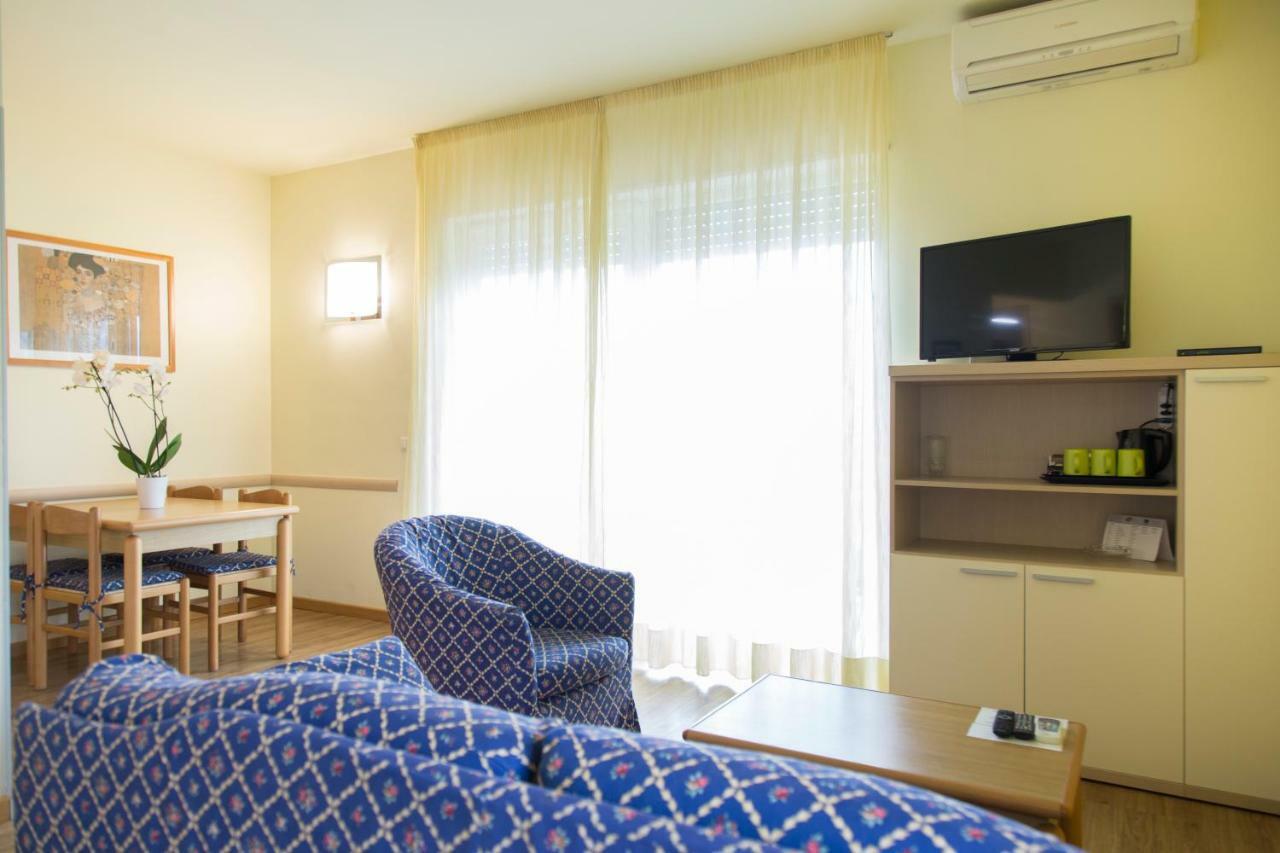 Residence La Madonnina Limone sul Garda Exterior photo